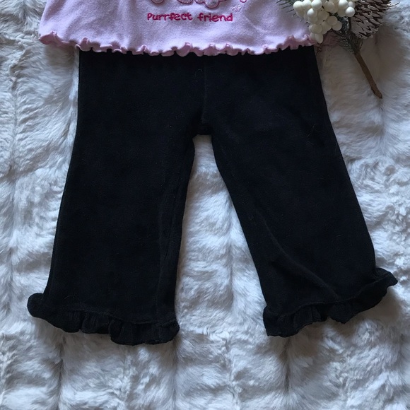 ❄️❤️ Baby Set (Little Lindsey), 6-9 Months ❄️❤️ - Picture 3 of 4